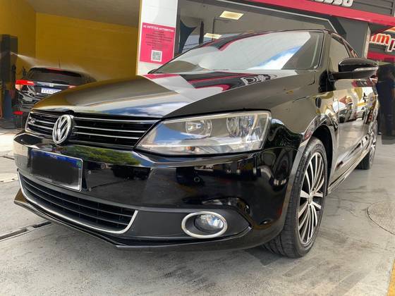 VOLKSWAGEN JETTA 2.0 COMFORTLINE FLEX 4P MANUAL VOLKSWAGEN JETTA 2.0 COMFORTLINE FLEX 4P MANUAL